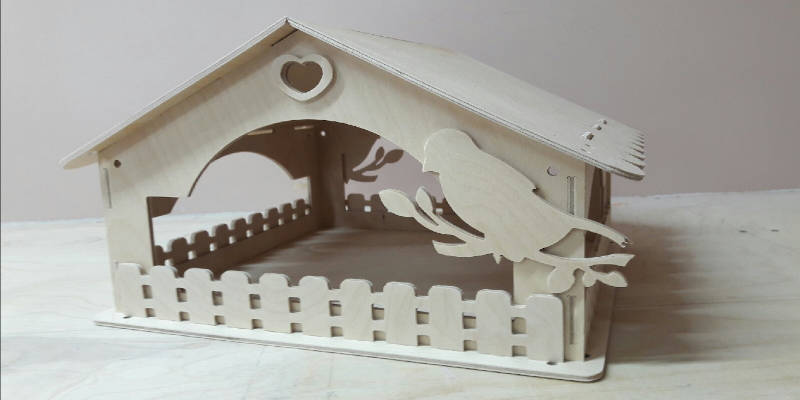 Laser cut birdhouse project
