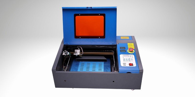 The OMtech 40 W glass laser engraver 