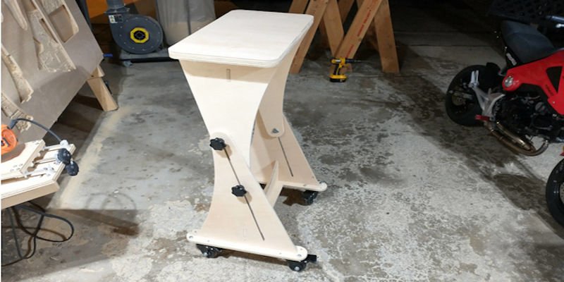 Syanding Desk Maslow