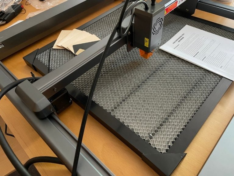 xTool D1 Pro vs Ortur Laser Master 3 HandsOn Comparison CNCSourced