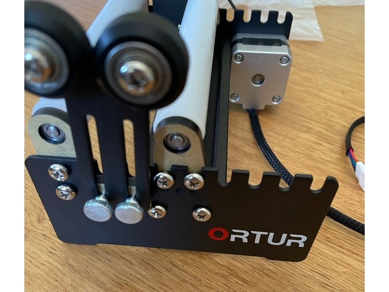Ortur LM3 RA2 rotary roller accessory, ideal for small businesses who want to engrave beakers, glasses and mugs to sell