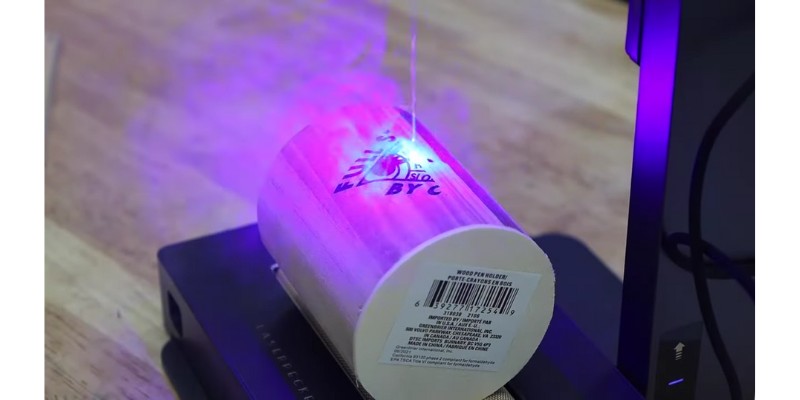 Engraving pen holder using LaserPecker 2 Pro